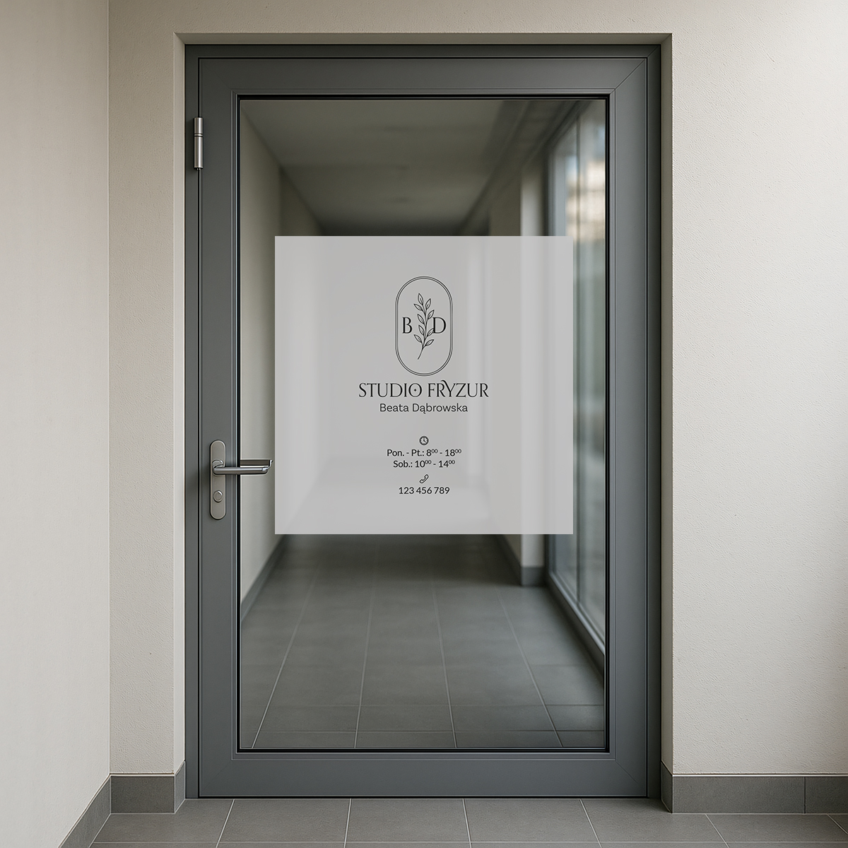 Naklejka na witrynę z owalnym logo i botanicznym wzorem