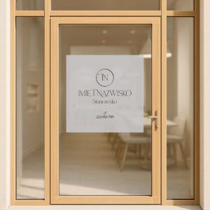 Okleina na szybę z inicjałami w okrągłej ramce